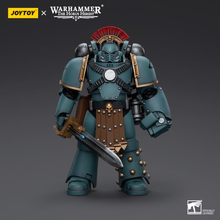 Joy Toy - JT9572 - Warhammer 40,000 - Sons of Horus - MKIV Tactical Squad Sergeant with Power Fist (1/18 Scale) - Marvelous Toys