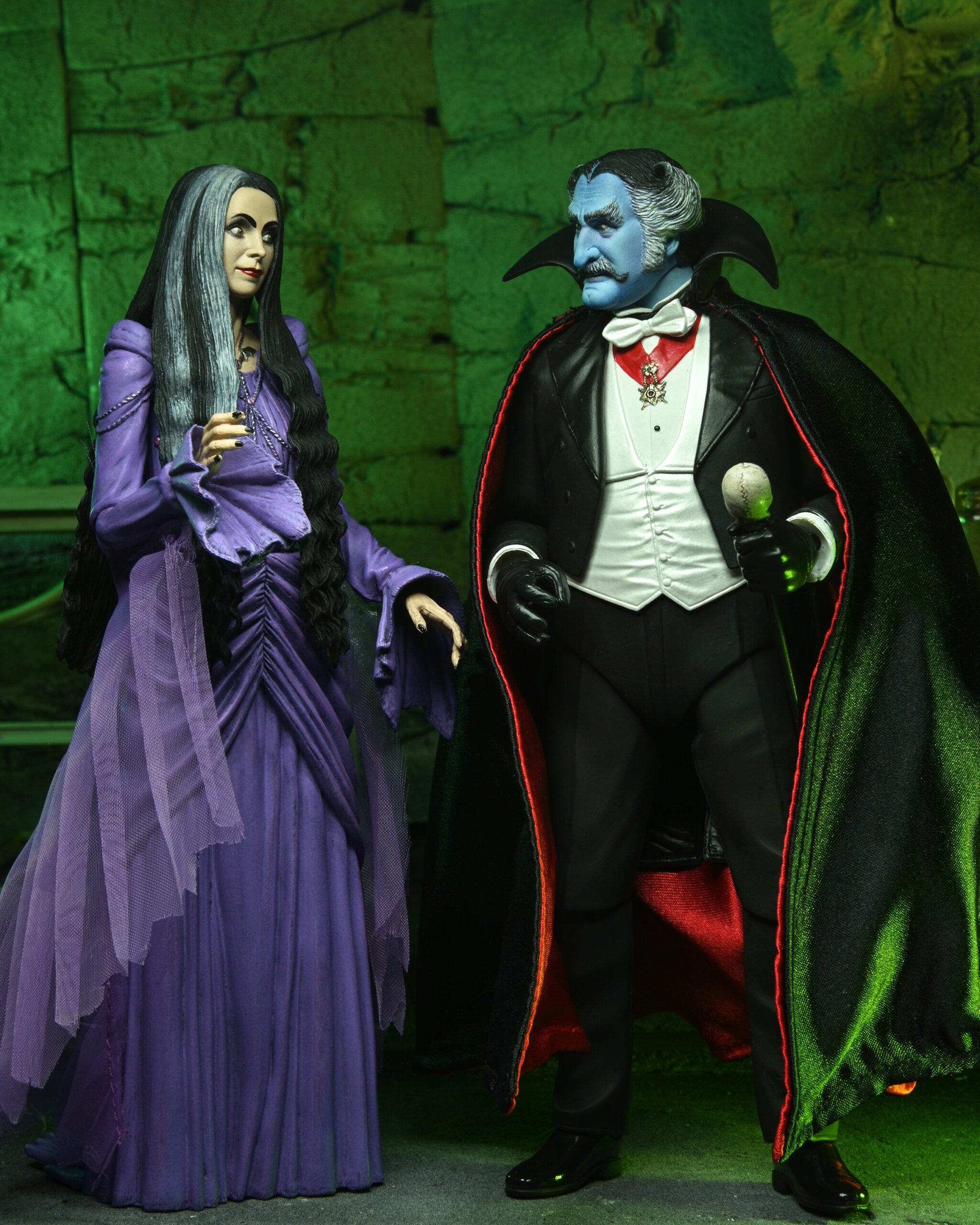Neca - Rob Zombie's The Munsters (2022) - Ultimate Lily Munster - Marvelous Toys