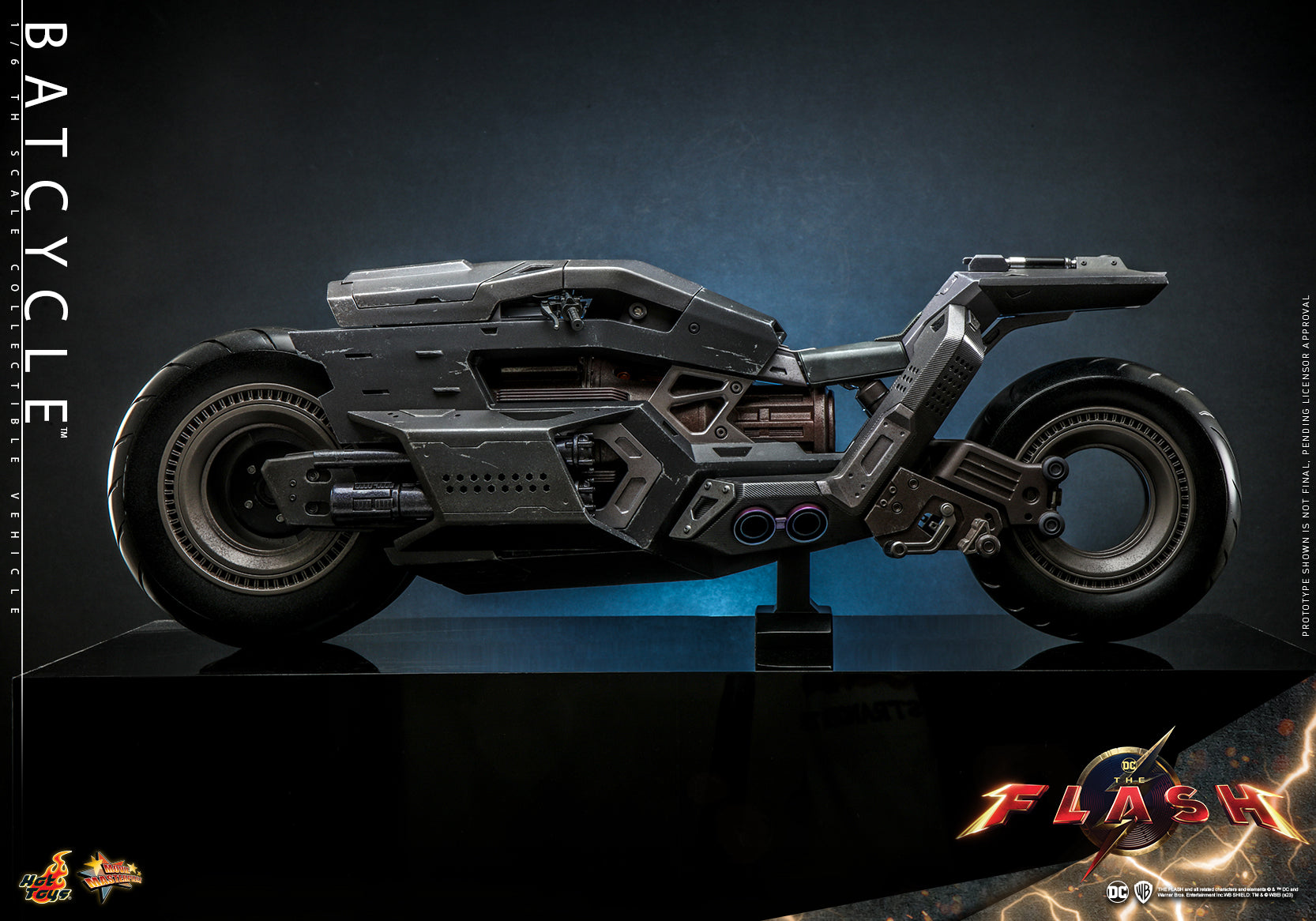 Hot Toys - MMS704 - The Flash - Batcycle - Marvelous Toys