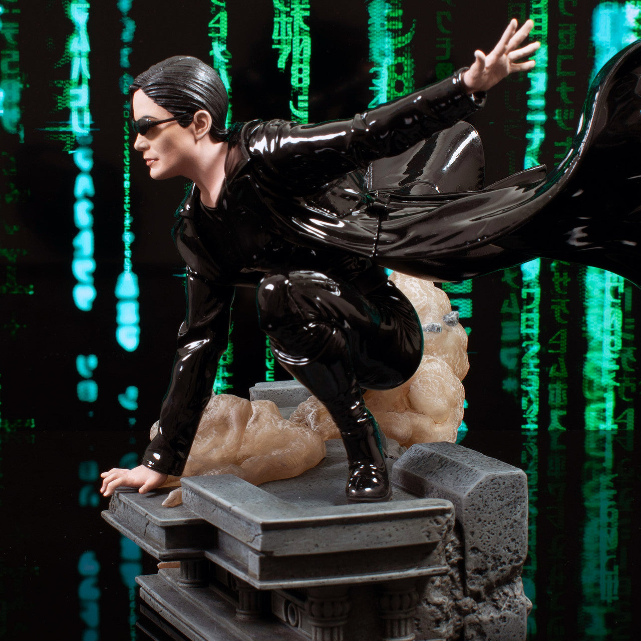 [LIMITED PO] Diamond Select Toys - The Matrix - Deluxe Gallery Diorama - Trinity - Marvelous Toys