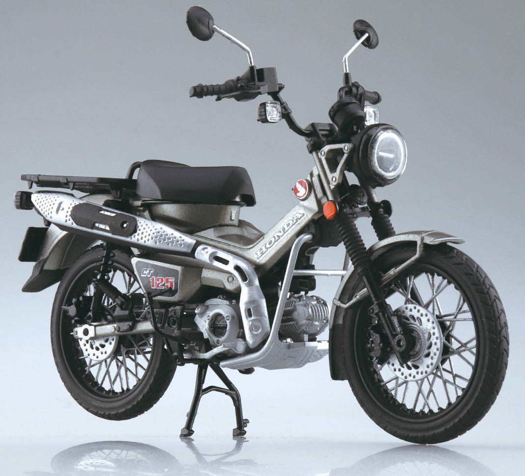 Aoshima - Diecast Motorcycle - Honda CT125 Hunter Cub (Matte Armored Silver Metallic) Model Kit (1/12 Scale) 38/40 q1/24 oct17 - Marvelous Toys
