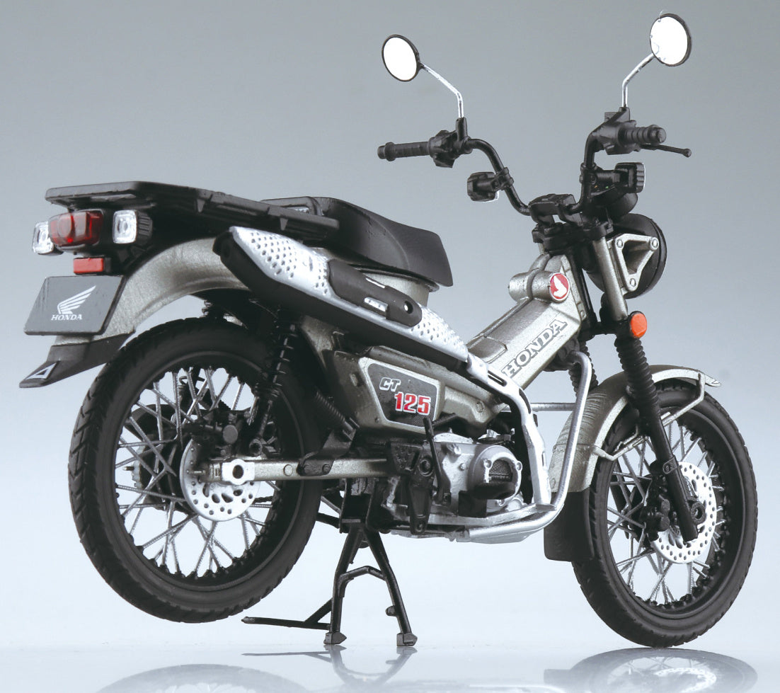 Aoshima - Diecast Motorcycle - Honda CT125 Hunter Cub (Matte Armored Silver Metallic) Model Kit (1/12 Scale) 38/40 q1/24 oct17 - Marvelous Toys