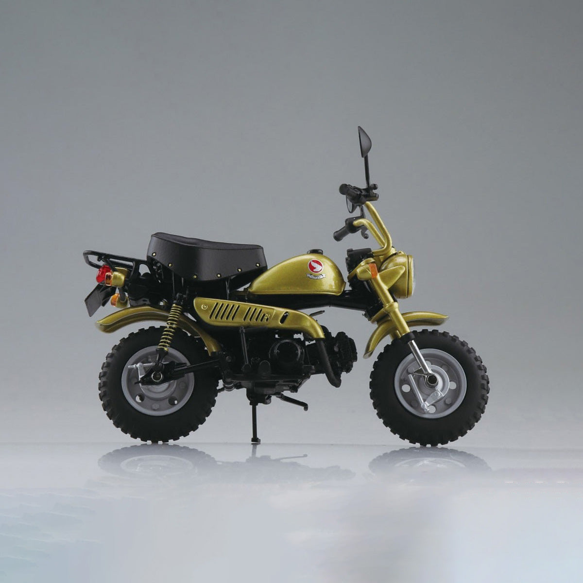 Aoshima - Diecast Motorcycle - Honda Monkey (Limited Monkey Gold) (1/12 Scale) - Marvelous Toys
