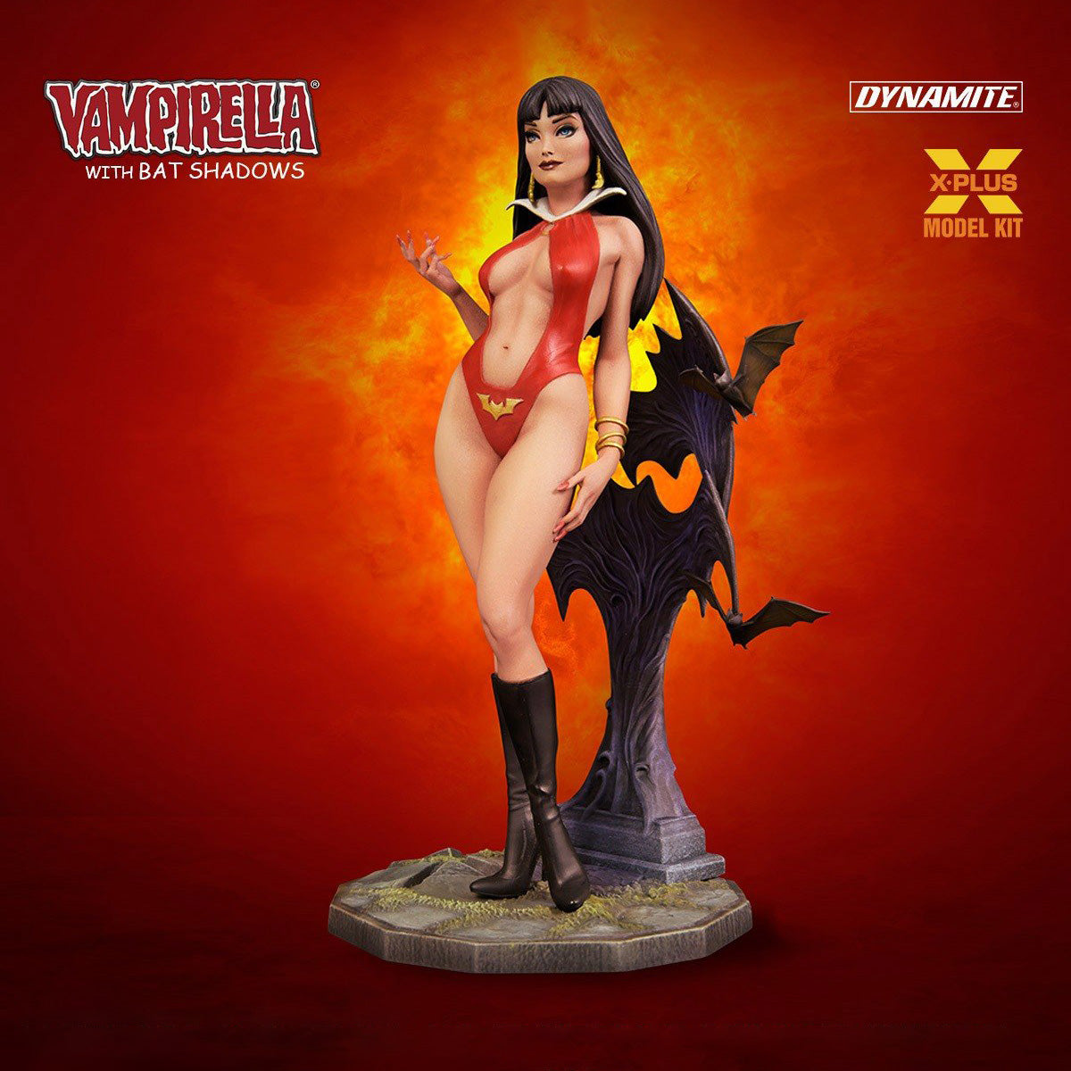X-Plus - Dynamite - Vampirella with Bat Shadows Model Kit (1/8 Scale) (Reissue) - Marvelous Toys