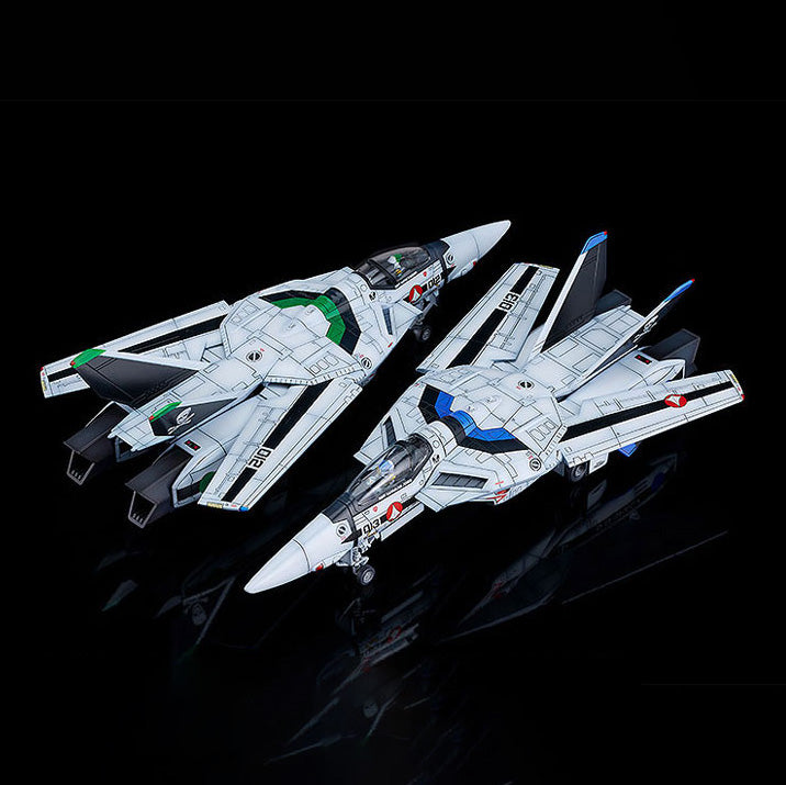 Max Factory - Plamax - Macross: Do You Remember Love? - VF-1A/S Fighter Valkyrie (Maximilian Jenius/Hayao Kakizaki) Vermillion Platoon Model Kit (1/72 Scale) - Marvelous Toys