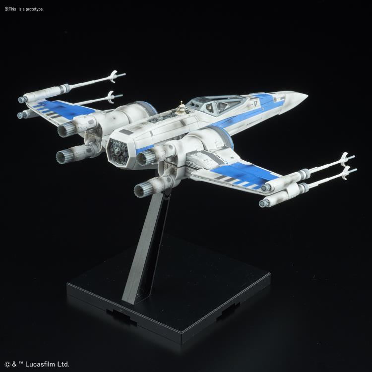 Bandai - Star Wars: The Last Jedi - Blue Squadron Resistance X-Wing Fighter (1/72 Scale Model Kit) - Marvelous Toys