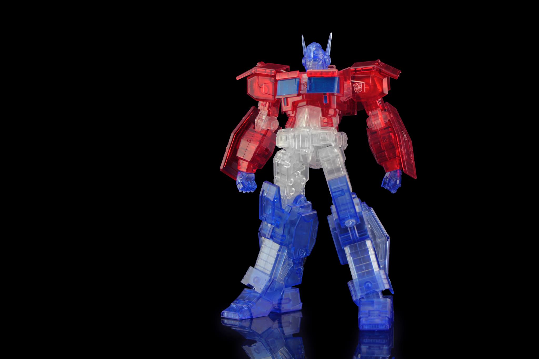 Flame Toys - Transformers - Furai Model Kit 03 - Optimus Prime IDW (Clear Ver.) - Marvelous Toys