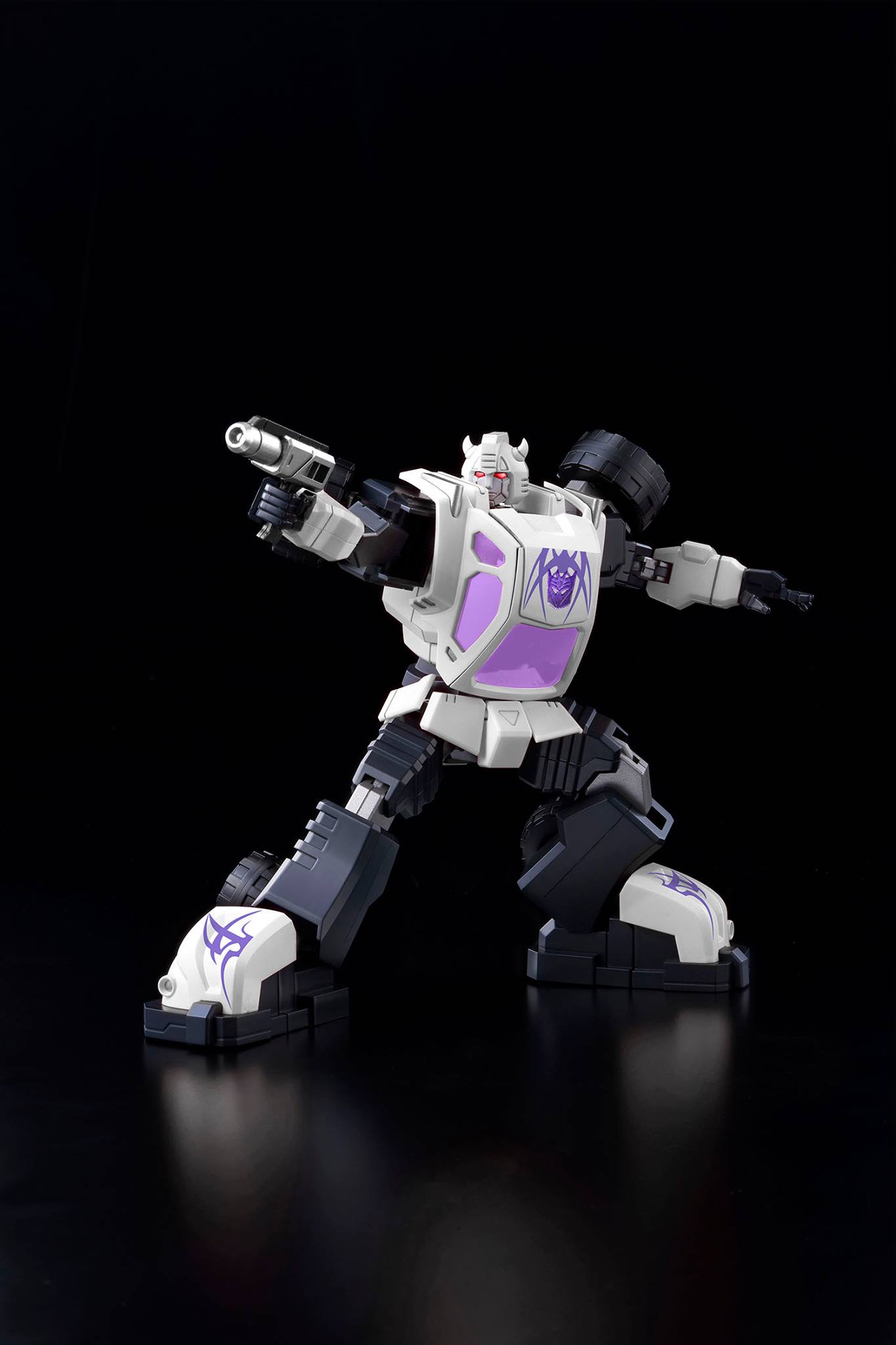 Flame Toys - Transformers - Furai Model Kit 16 - Bugbite - Marvelous Toys