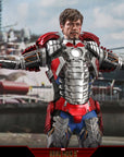 Hot Toys - MMS600 - Iron Man 2 - Tony Stark (Mark V Suit Up Ver.) (Deluxe Ver.) - Marvelous Toys
