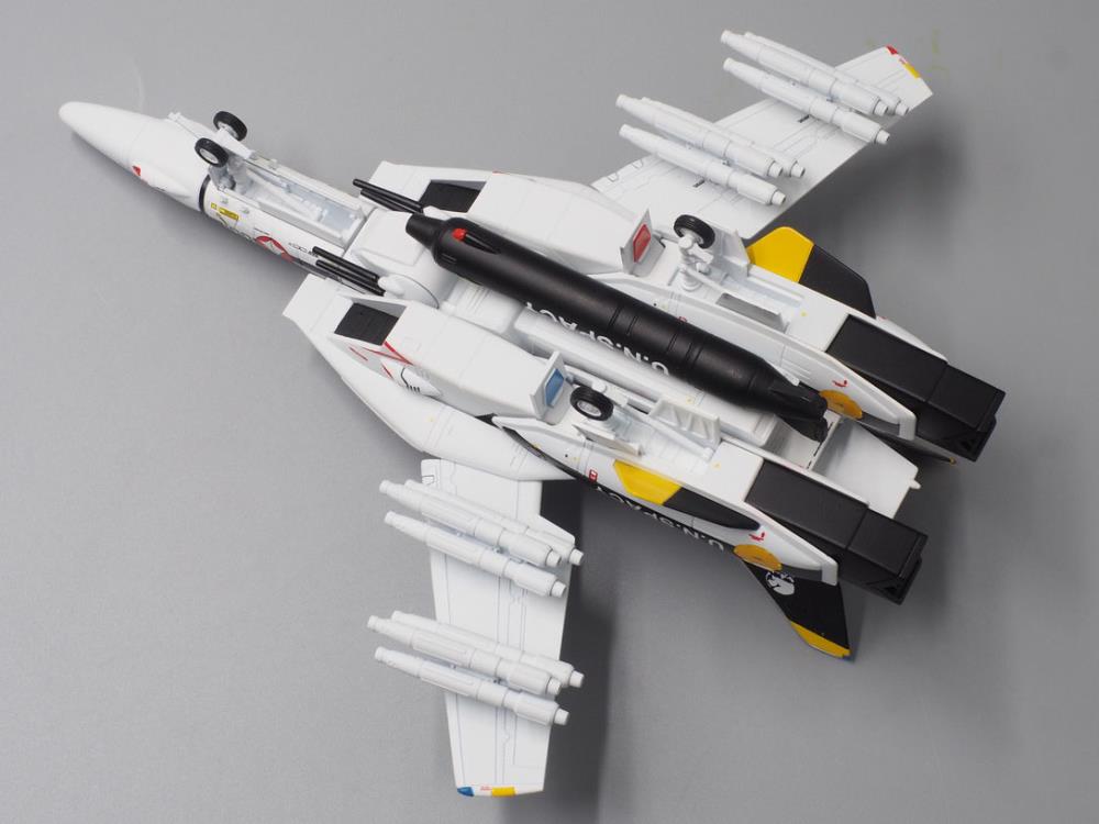 Calibre Wings - Macross - VF-1S Valkyrie &quot;Skull Leader&quot; (1/72 Scale) - Marvelous Toys