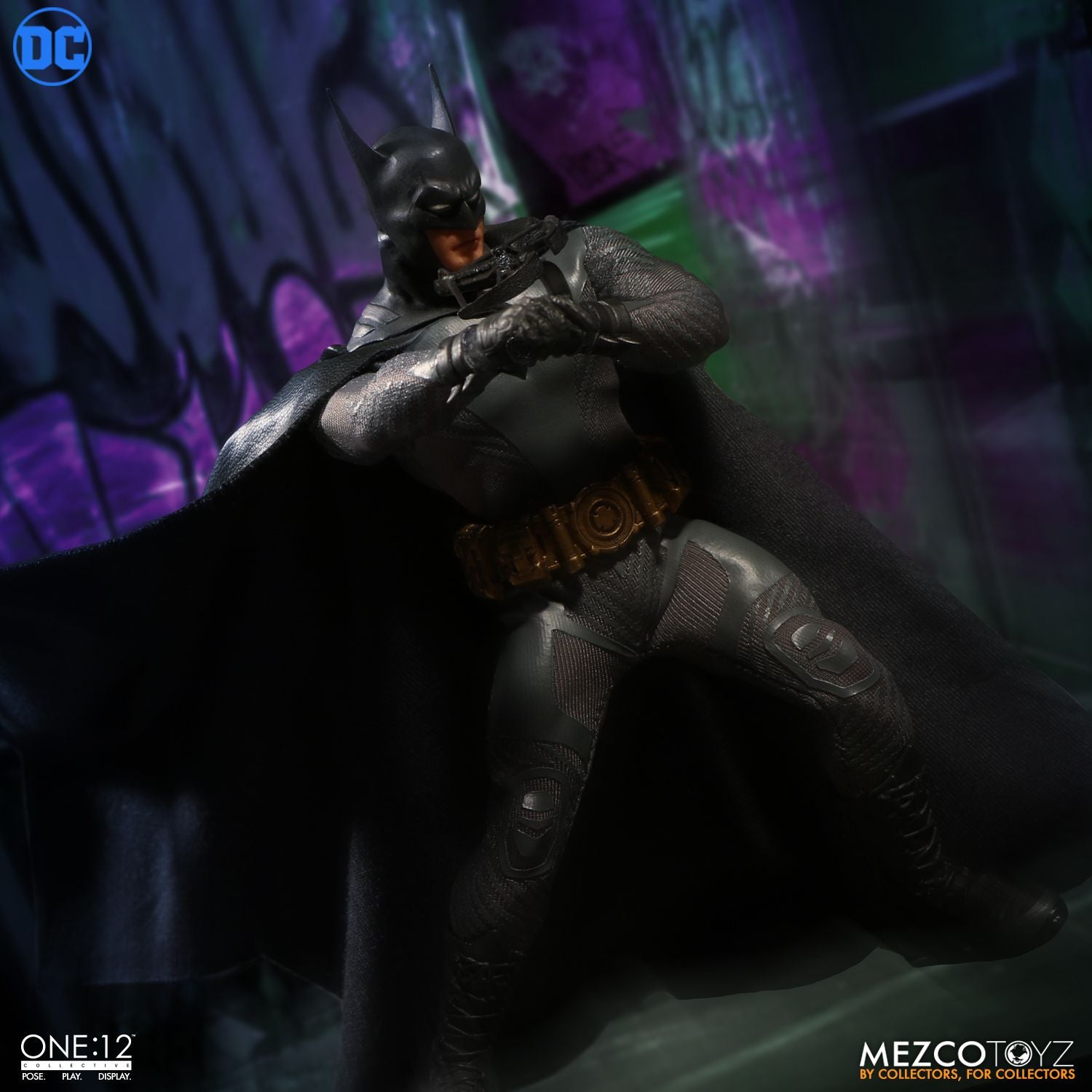 Mezco - One:12 Collective - Batman: Ascending Knight - Marvelous Toys