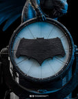 Iron Studios - Deluxe Art Scale 1:10 - Zack Snyder's Justice League - Batman on Batsignal - Marvelous Toys