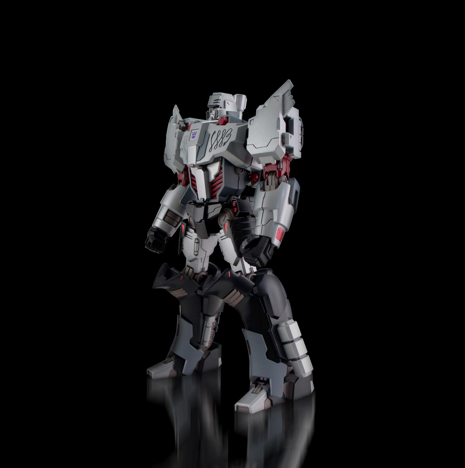Flame Toys - Transformers - Furai Model 14 - Megatron (IDW Decepticon Ver.)
