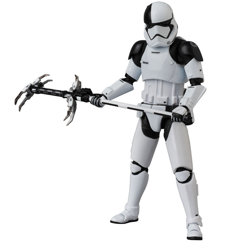 MAFEX No. 69 - Star Wars: The Last Jedi - First Order Stormtrooper Executioner - Marvelous Toys