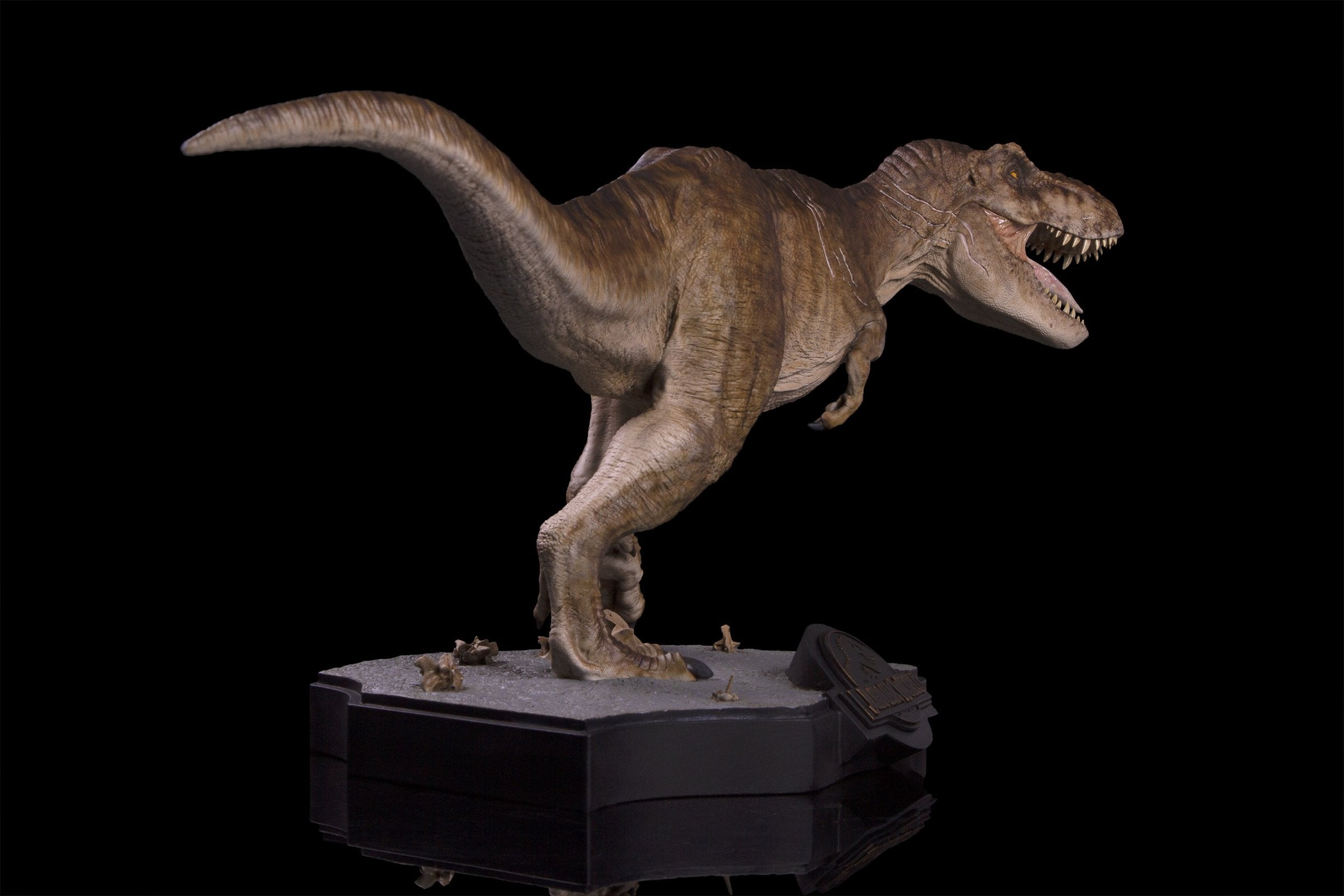 Chronicle Collectibles - Jurassic World - Final Battle Tyrannosaurus Rex - Marvelous Toys