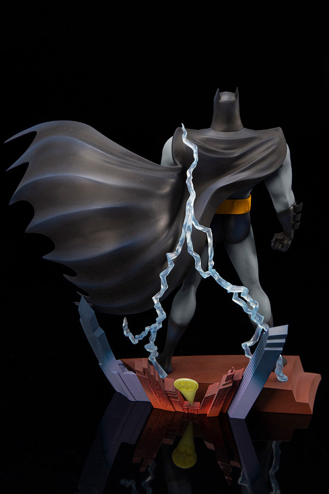 Kotobukiya - ARTFX+ - Batman: The Animated Series - Batman Statue (Opening Sequence) (1/10 Scale) - Marvelous Toys