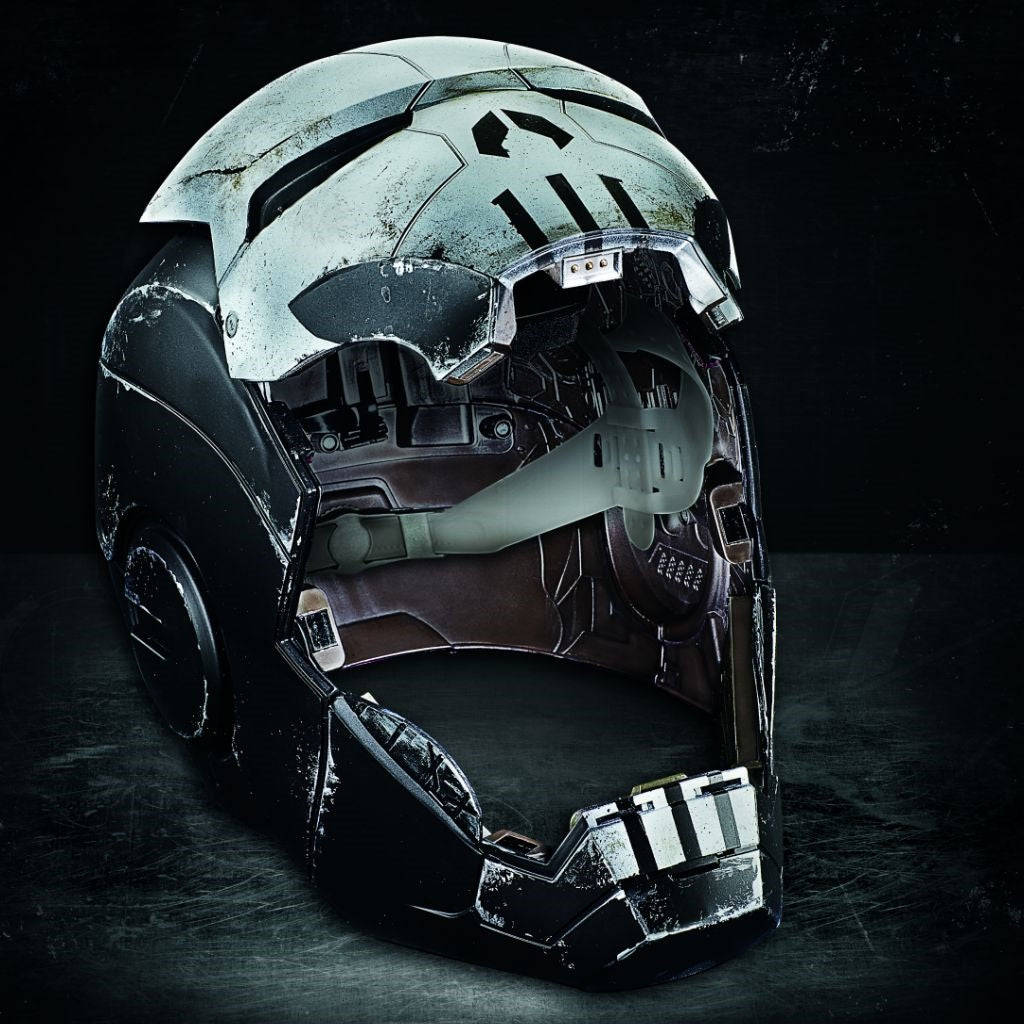 Hasbro - Marvel Legends - Marvel Future Fight - Wearable Punisher War Machine Electronic Helmet - Marvelous Toys