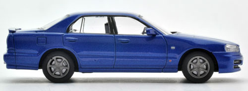 TomyTec - Tomica Limited Vintage NEO 1:64 Scale - LV-N170a - Nissan Skyline 25GT-V (Blue)