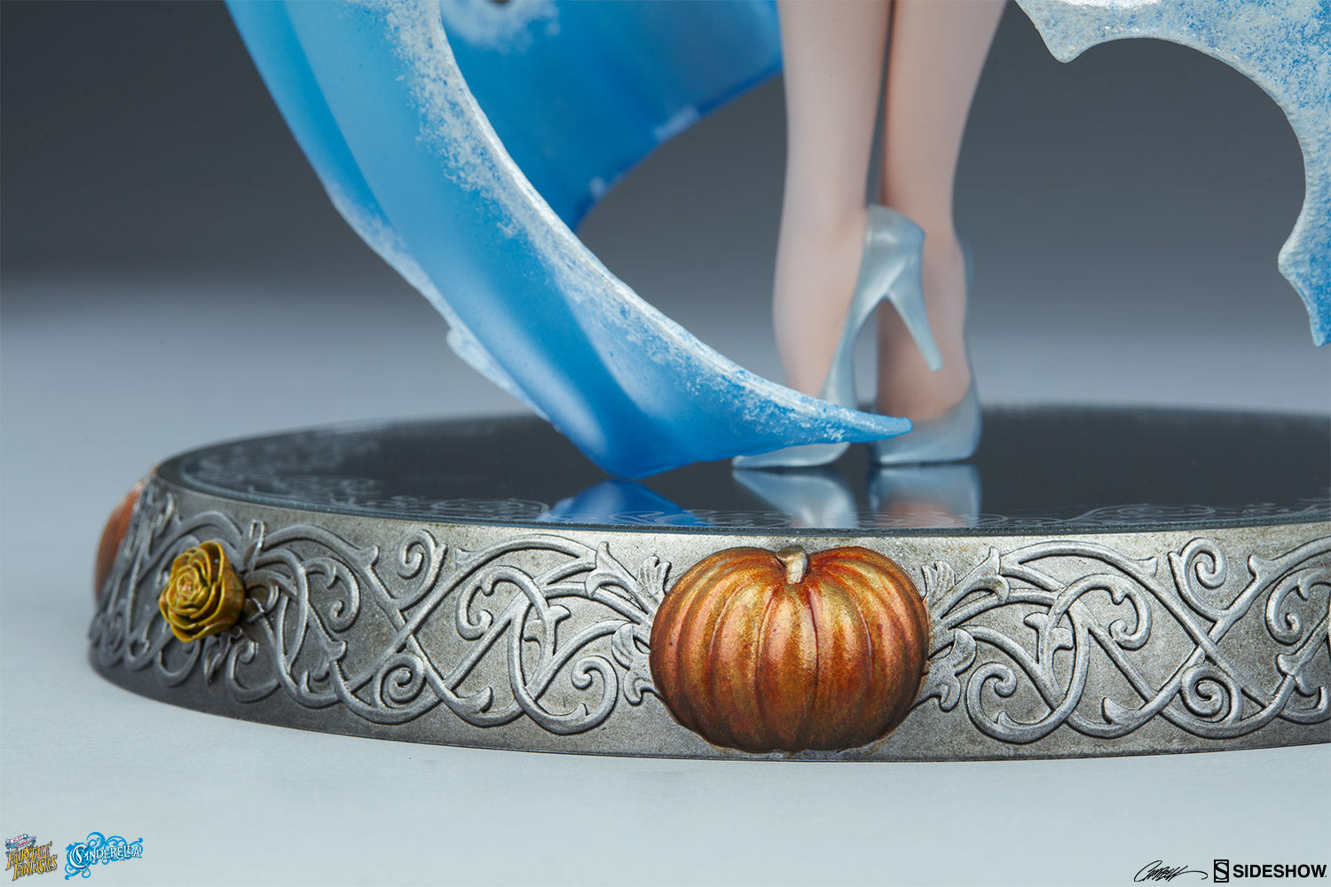 Sideshow Collectibles - J. Scott Campbell&#39;s Fairytale Fantasies Collection - Cinderella - Marvelous Toys
