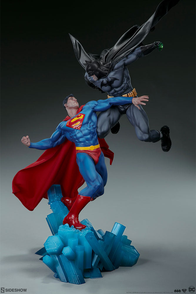 Sideshow Collectibles - DC Comics - Batman vs Superman Diorama - Marvelous Toys