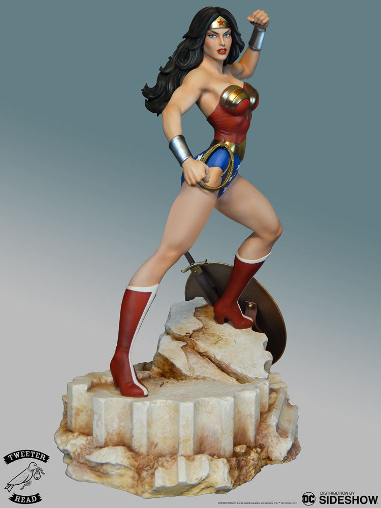 Sideshow Collectibles - DC Comics - Super Powers Wonder Woman Maquette by Tweeterhead - Marvelous Toys