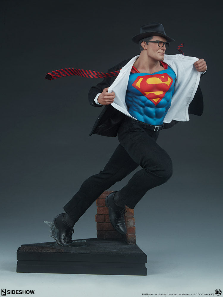 Sideshow Collectibles - Premium Format Figure - DC Comics - Superman: Call to Action