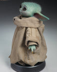 Sideshow Collectibles - Life-Size Figure - Star Wars: The Mandalorian - The Child (Baby Yoda) - Marvelous Toys